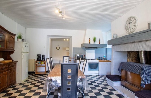 Blis-et-Born Cottage | Gite Bassillac et Auberoche, 3 bedrooms, 6 persons