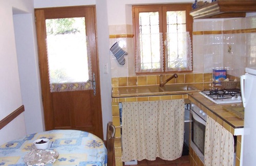 Ampus House | GITE BLEU An AMPUS - AMPUS