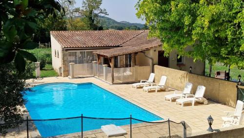 Limbrassac House | Gite complex near Mirepoix in the Pyrenees