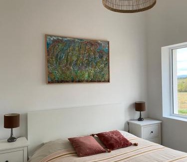 Beziers Apartment | Gite de 2 à 5p avec piscine sur domaine 3Ha