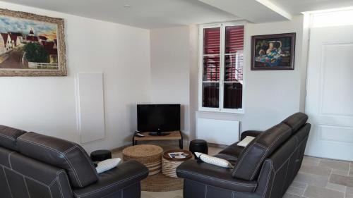 Beine House | GITE DE L'AETI JACUZZI PISCINE