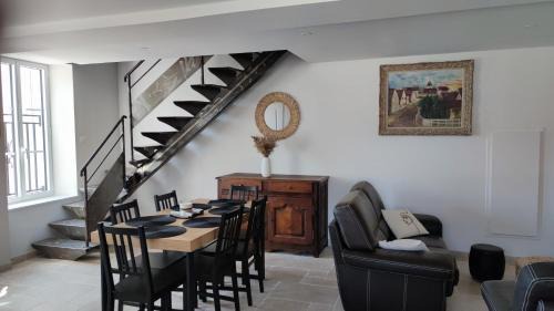 Beine House | GITE DE L'AETI JACUZZI PISCINE