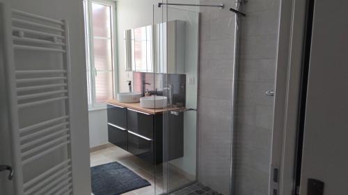 Beine House | GITE DE L'AETI JACUZZI PISCINE