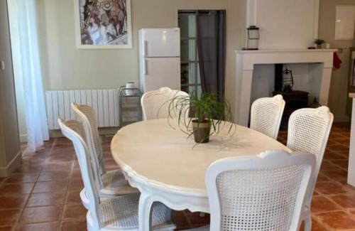 Archiac House | GITE DES VIGNES