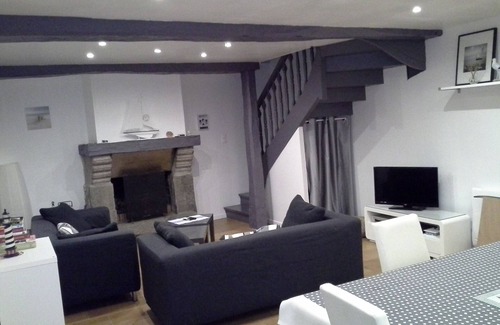 Morsalines Cottage | GITE FEET IN THE WATER "THE AUGMAR"