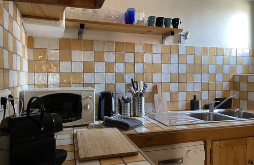 Saint-Privat-de-Champclos House | Gîte 6 pers, terrace, 12km from the Ardèche gorges, at the gateway to the Cévennes