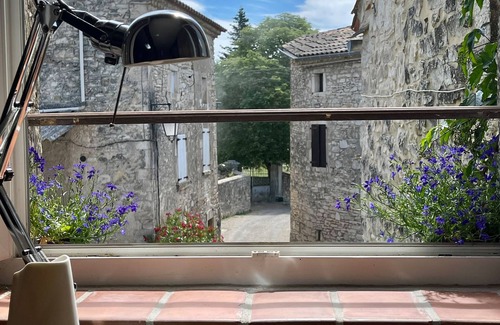 Saint-Privat-de-Champclos House | Gîte 6 pers, terrace, 12km from the Ardèche gorges, at the gateway to the Cévennes