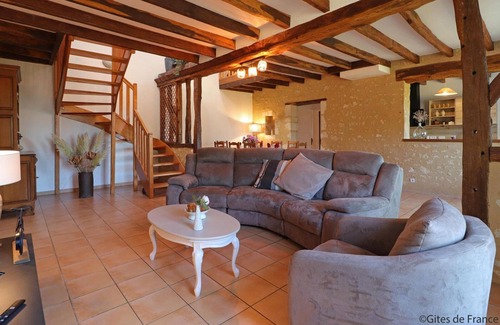 Le Pin-la-Garenne Cottage | Gite Le Pin-la-Garenne, 3 bedrooms, 8 persons