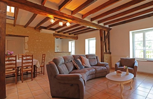 Le Pin-la-Garenne Cottage | Gite Le Pin-la-Garenne, 3 bedrooms, 8 persons