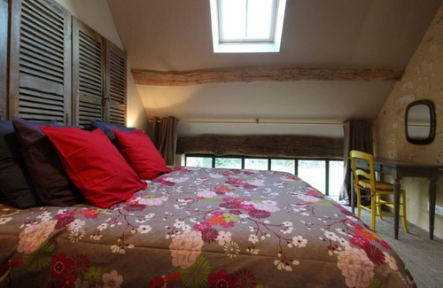 Le Pin-la-Garenne Cottage | Gite Le Pin-la-Garenne, 3 bedrooms, 8 persons