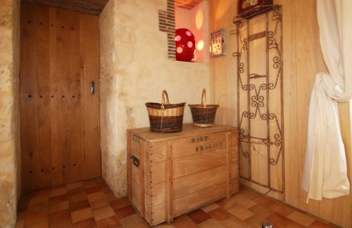 Le Pin-la-Garenne Cottage | Gite Le Pin-la-Garenne, 3 bedrooms, 8 persons