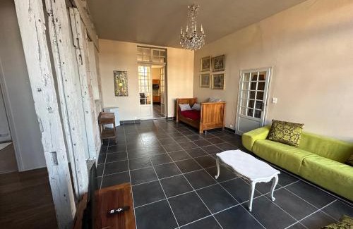 Montpezat-de-Quercy Apartment | gite les 3 Terrasses