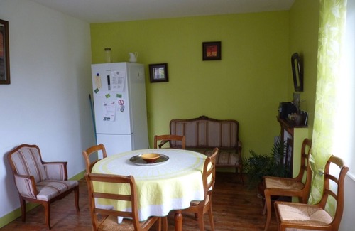 Genets House | Gîte Mell: in the Bay of Mont St Michel with garden