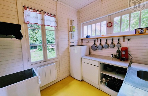 Montsoult Cottage | Gite Montsoult, 2 bedrooms, 4 persons