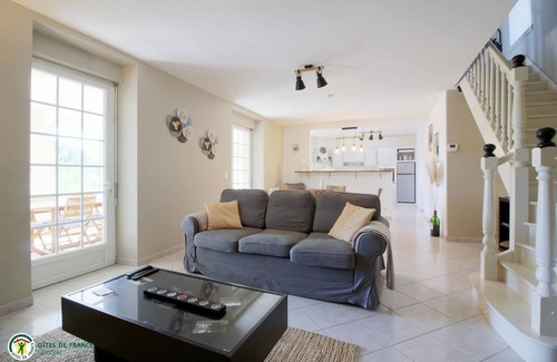Sainte-Colombe House | Gite Moya - Sainte-colombe