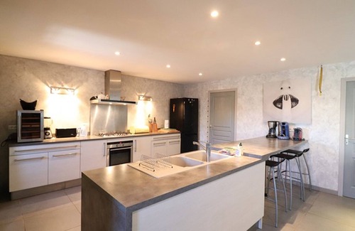 Paulhac Cottage | Gite Paulhac, 5 bedrooms, 12 persons