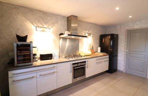 Paulhac Cottage | Gite Paulhac, 5 bedrooms, 12 persons