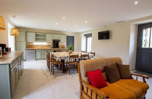Saint-Crepin-et-Carlucet Cottage | Gite Saint-Crépin-et-Carlucet, 4 bedrooms, 10 persons
