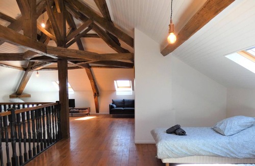 Saint-Lon-les-Mines House | Gite Saint-Lon-les-Mines, 7 bedrooms, 15 persons