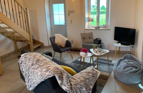 Saligny-sur-Roudon Cottage | Gite Saligny-sur-Roudon, 2 bedrooms, 5 persons