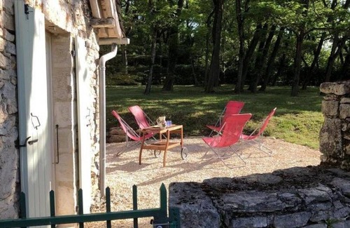 Coly Cottage | Gite Terrasson-Lavilledieu, 3 bedrooms, 6 persons