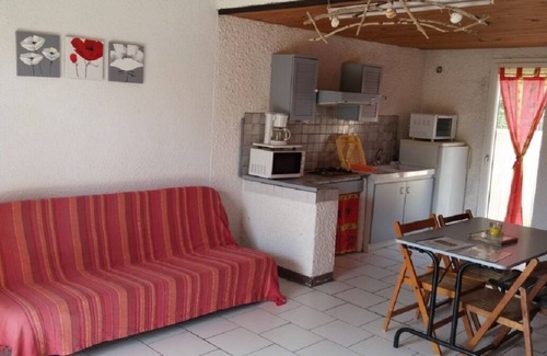 Roquefort-des-Corbieres House | Gitelacapelle with 2 swimming pool bedrooms, 10mm from wild beaches, tropical setting .