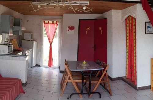 Roquefort-des-Corbieres House | Gitelacapelle with 2 swimming pool bedrooms, 10mm from wild beaches, tropical setting .