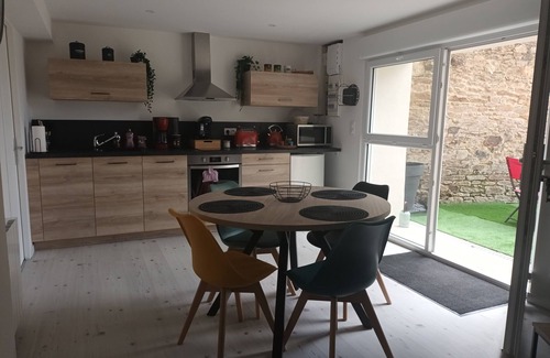 Guingamp House | Gites Gambetta magnificent Studio Cozy