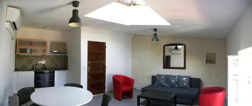 Charleval Apartment | GitesLuberon 4