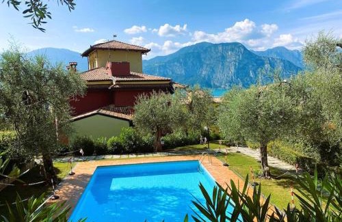 Assenza Apartment | Giuly Beth's House