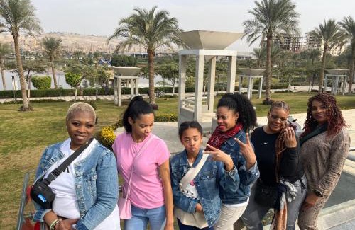 Pyramids Gardens Bed & Breakfast | Giza PYRAMIDS with camel ride