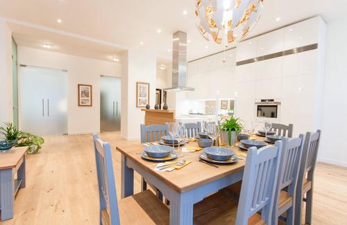 Nove Mesto Apartment | Glamour Excellent B 5-Bedrooms, 5-Bathrooms, Balcony apartment (Prague Old Town)