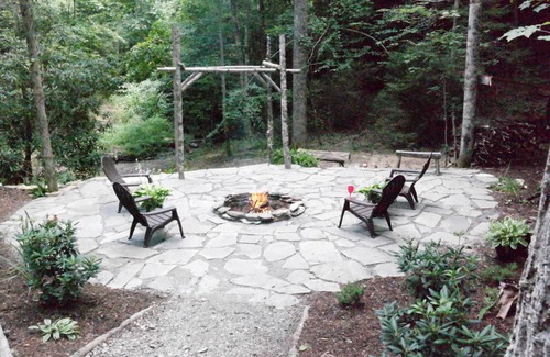 Apple Ridge RV Rental | Glamping Nearby Blowing Rock