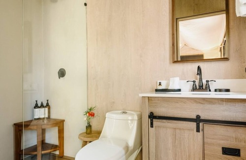 Guerneville Hotel | Glamping Queen w/Private Bath at Dawn Ranch! w/Private Seating Area & Firepit