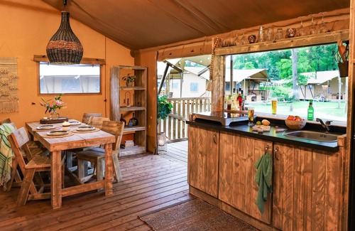 Uden House | Glamping safari tent for five persons