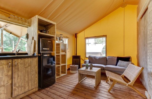 Uden House | Glamping safari tent for five persons