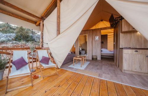 Veli Losinj Other | Glamping Tents and Mobile Homes Trasorka