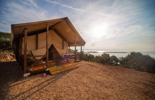 Veli Losinj Other | Glamping Tents and Mobile Homes Trasorka