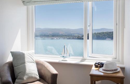 Menai Bridge House | Glan Dwr Bach