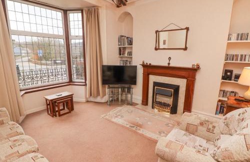 Ystradgynlais House | Glan Yr Afon