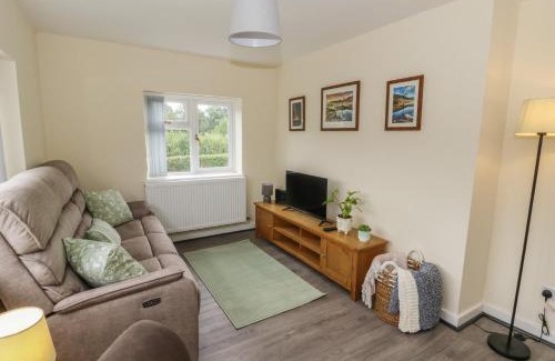 Gwystre House | Glandwr House