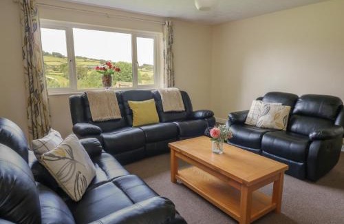 St Harmon House | Glanyrafon Bungalow
