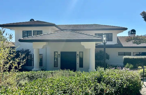 Glen Ellen House | Glen Ellen Oasis With Stunning Views