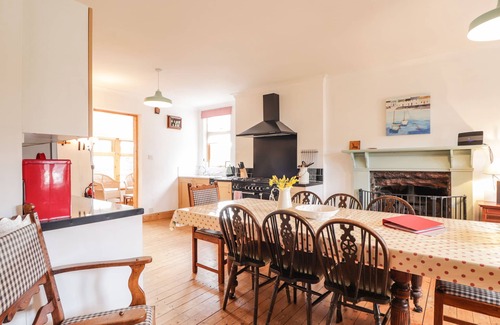 Aviemore Cottage | GLENCANISP, family friendly, with open fire in Aviemore