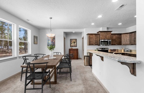Three Rivers House | Glendale Forest Retreat - Fireside Nights