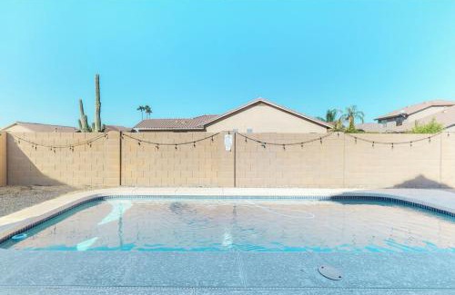 Arrowhead Ranch House | Glendale Getaway