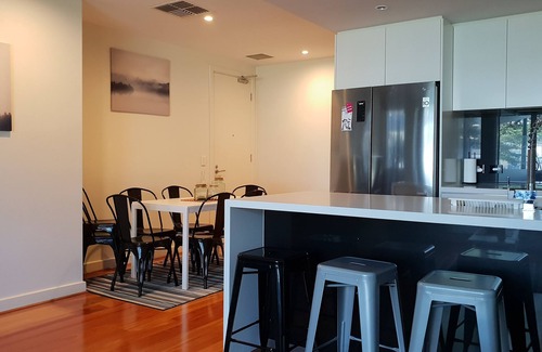 Glenelg Apartment | Glenelg Getaway apartment