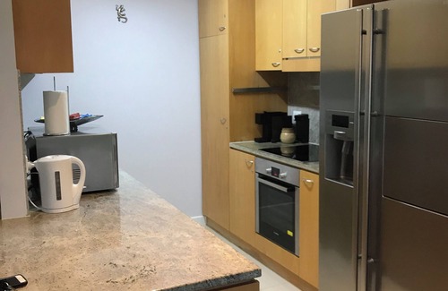 Glenelg Apartment | Glenelg Penthouse with BEACH & Park views -wifi parking
