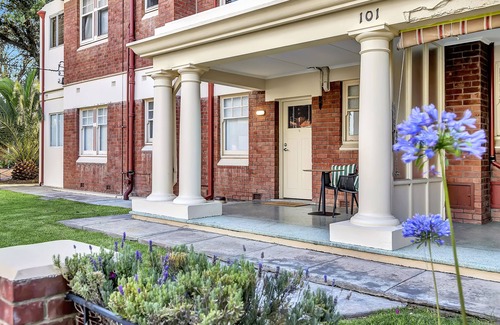 Glenelg South Apartment | Glenelg Stay at The Bay