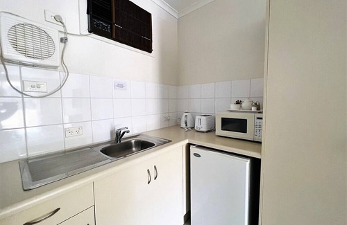 Glenelg Apartment | Glenelg Studio Apartment no 30 – A Comfortable Coastal Escape